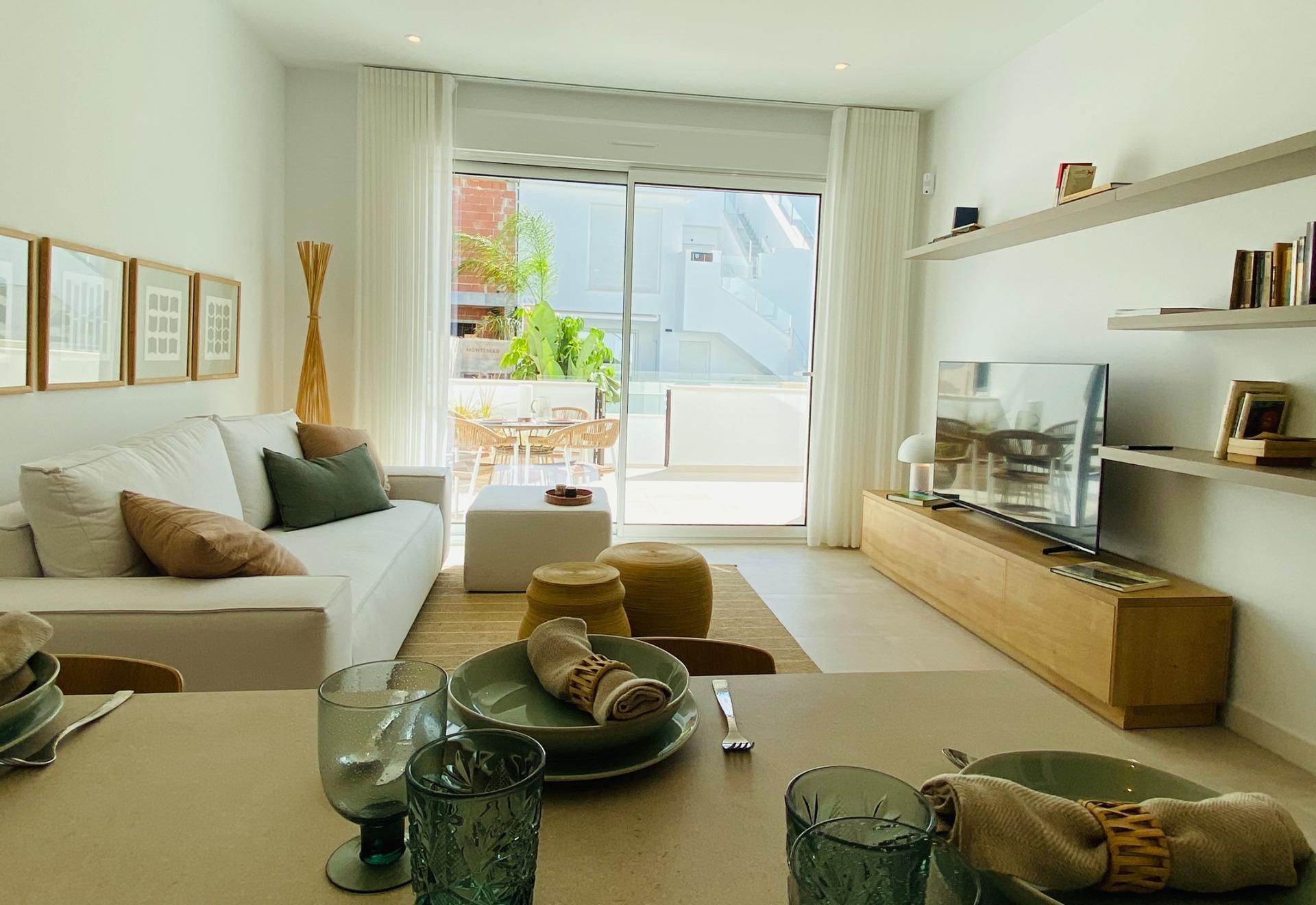 For sale - 2 Bedroom 2 Bathroom Bungalow in Pilar de La Horadada - pueblo  - Alicante