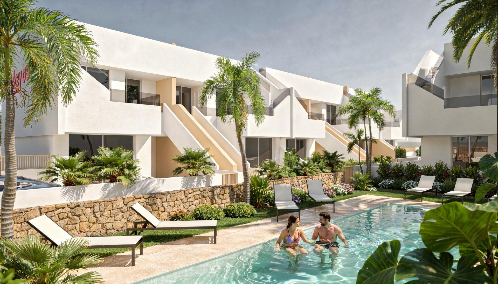 For sale - 2 Bedroom 2 Bathroom Bungalow in Pilar de La Horadada - pueblo  - Alicante