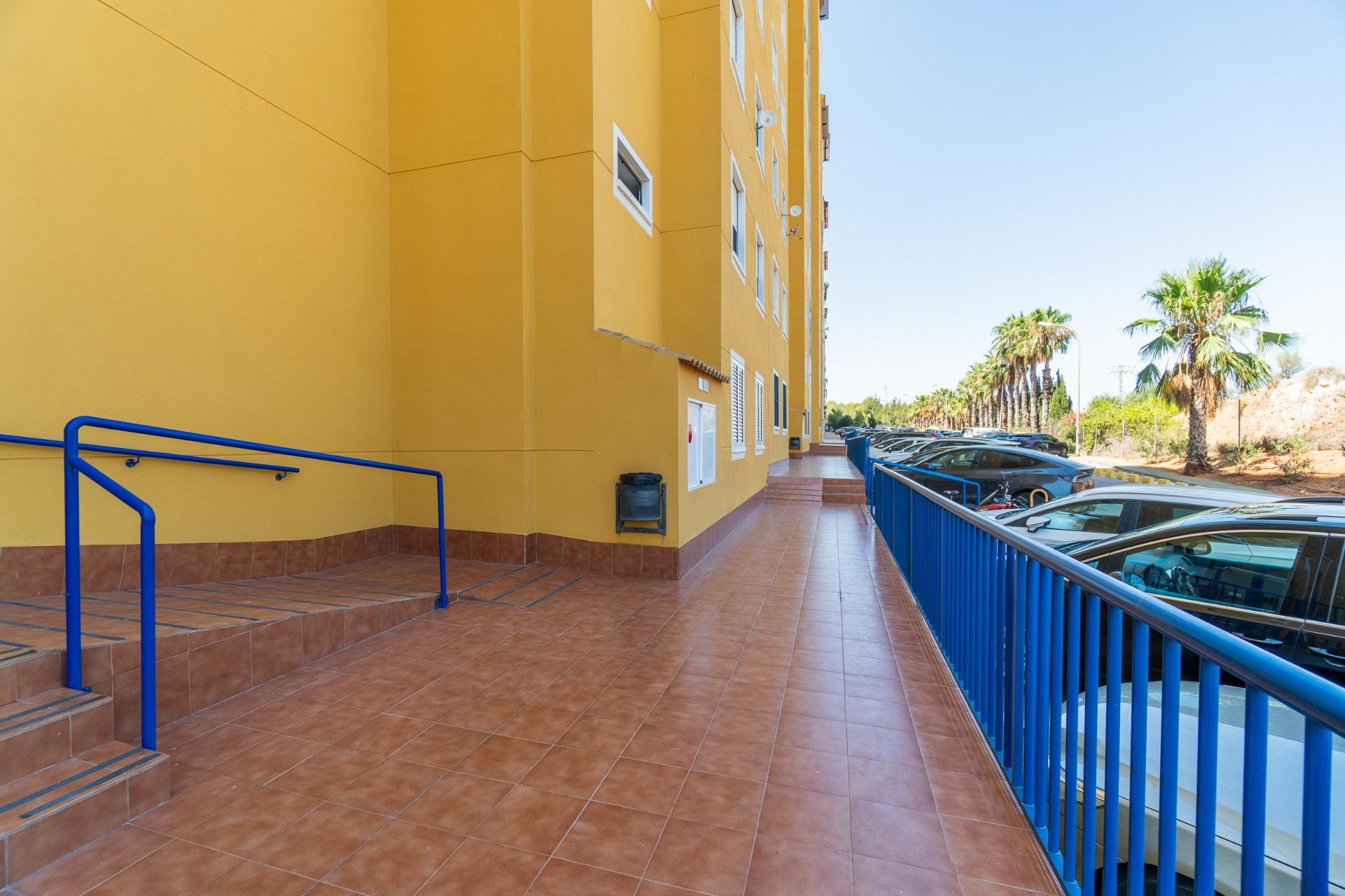 For sale - 2 Bedroom 2 Bathroom Apartment in Cabo Roig - Altos de Campoamor  - Alicante