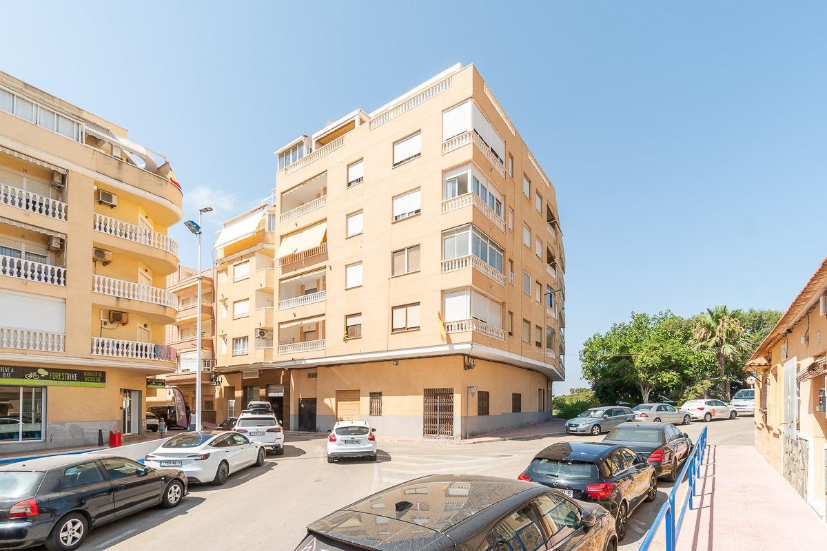 For sale - 1 Bedroom 1 Bathroom Apartment in La Mata - La Mata  - Alicante