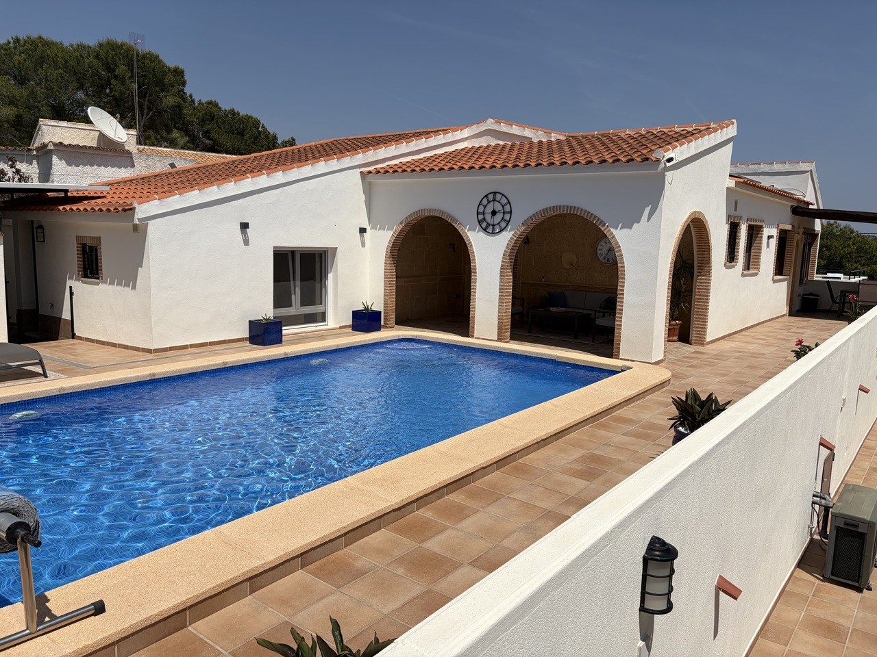 For sale - 4 Bedroom 5 Bathroom Villa in Pinar de Campoverde -  - Alicante