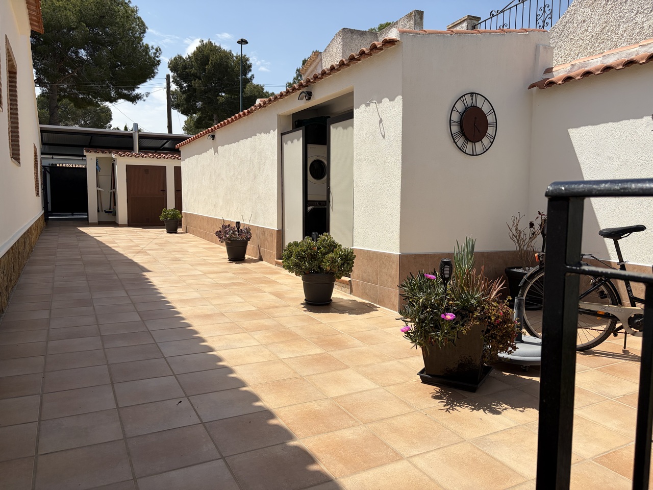 For sale - 4 Bedroom 5 Bathroom Villa in Pinar de Campoverde -  - Alicante