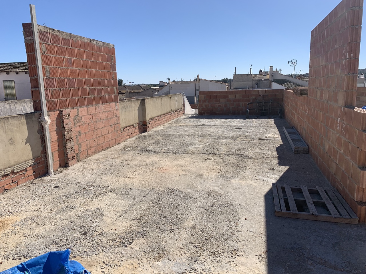 For sale - 2 Bedroom 2 Bathroom Apartment in Heredades -  - Alicante