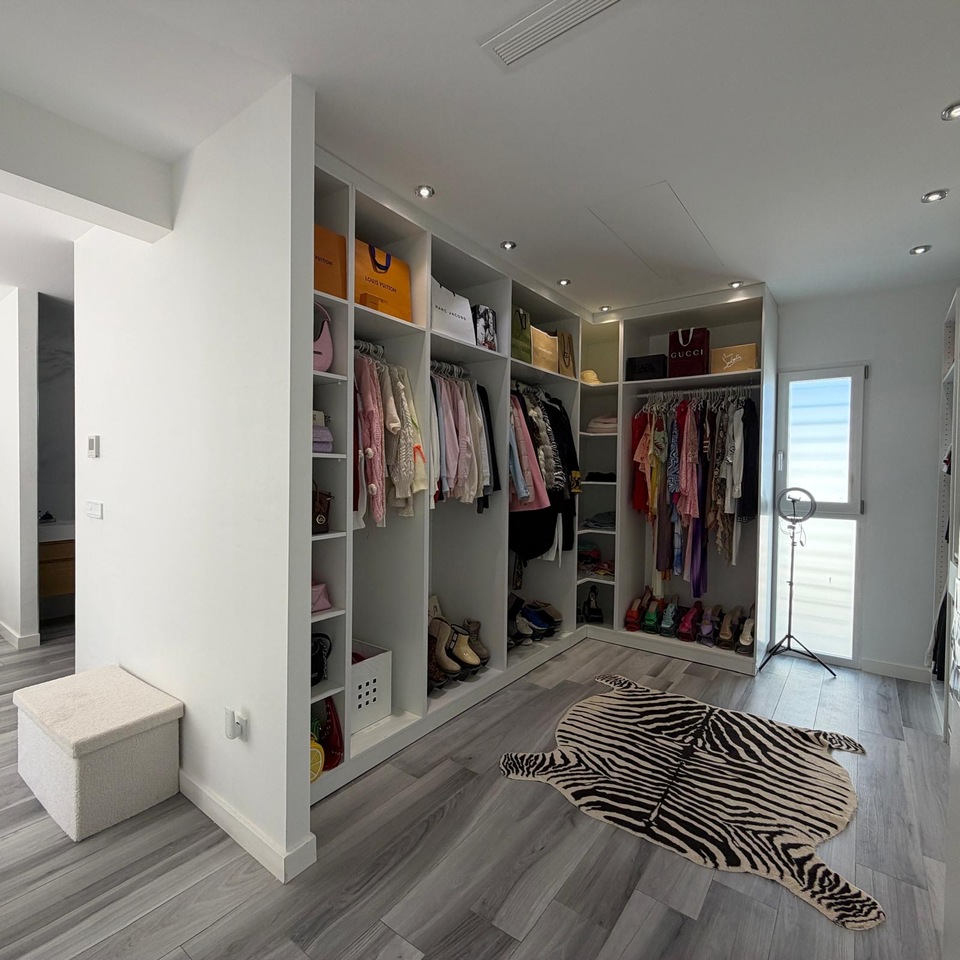 For sale - 4 Bedroom 3 Bathroom Villa in Algorfa -  - Alicante