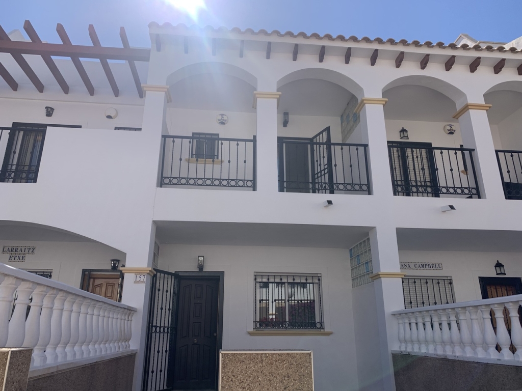 2 Bedroom 1 Bathroom Town House in Punta Prima