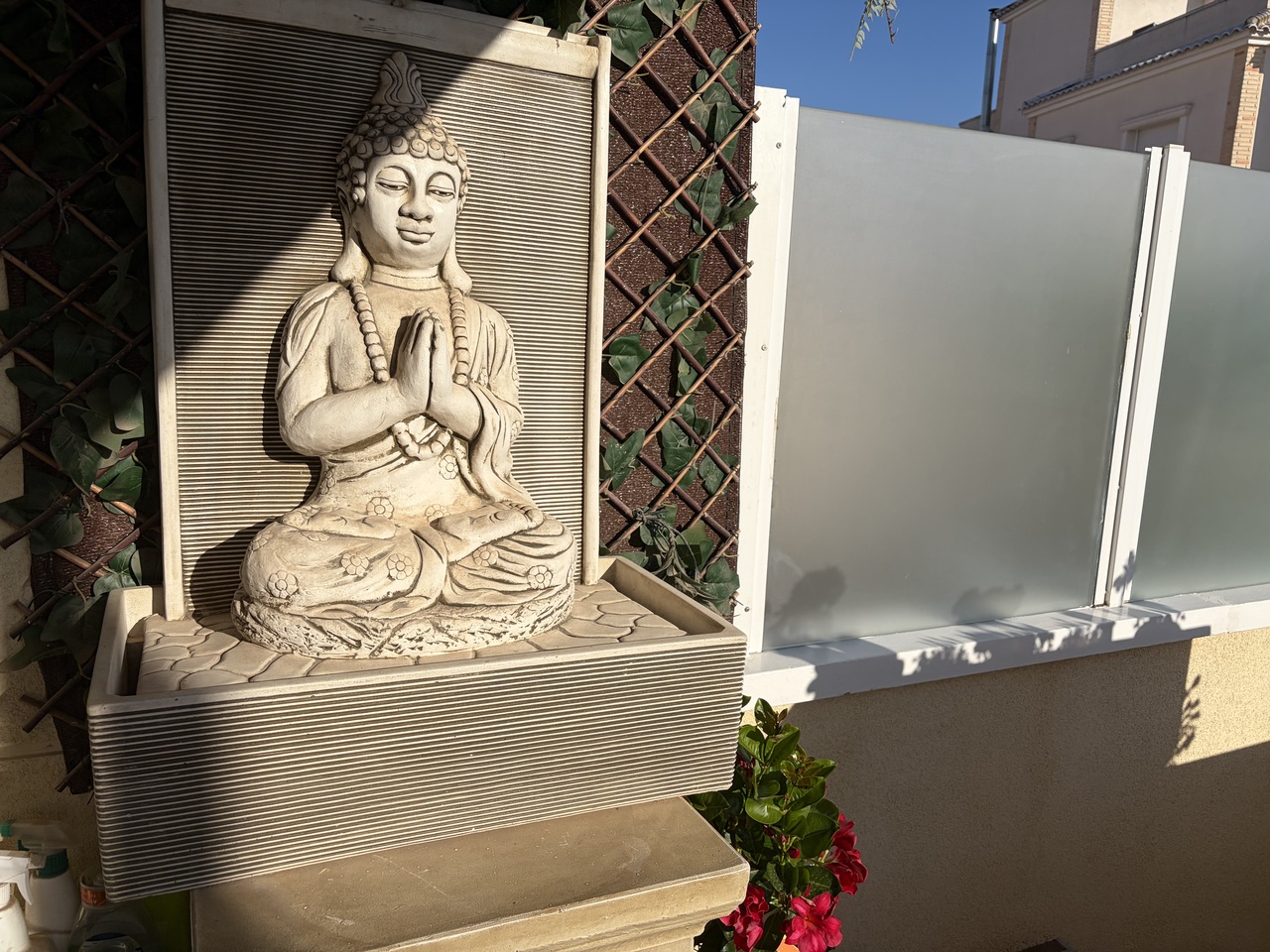 For sale - 3 Bedroom 3 Bathroom Town House in Heredades -  - Alicante