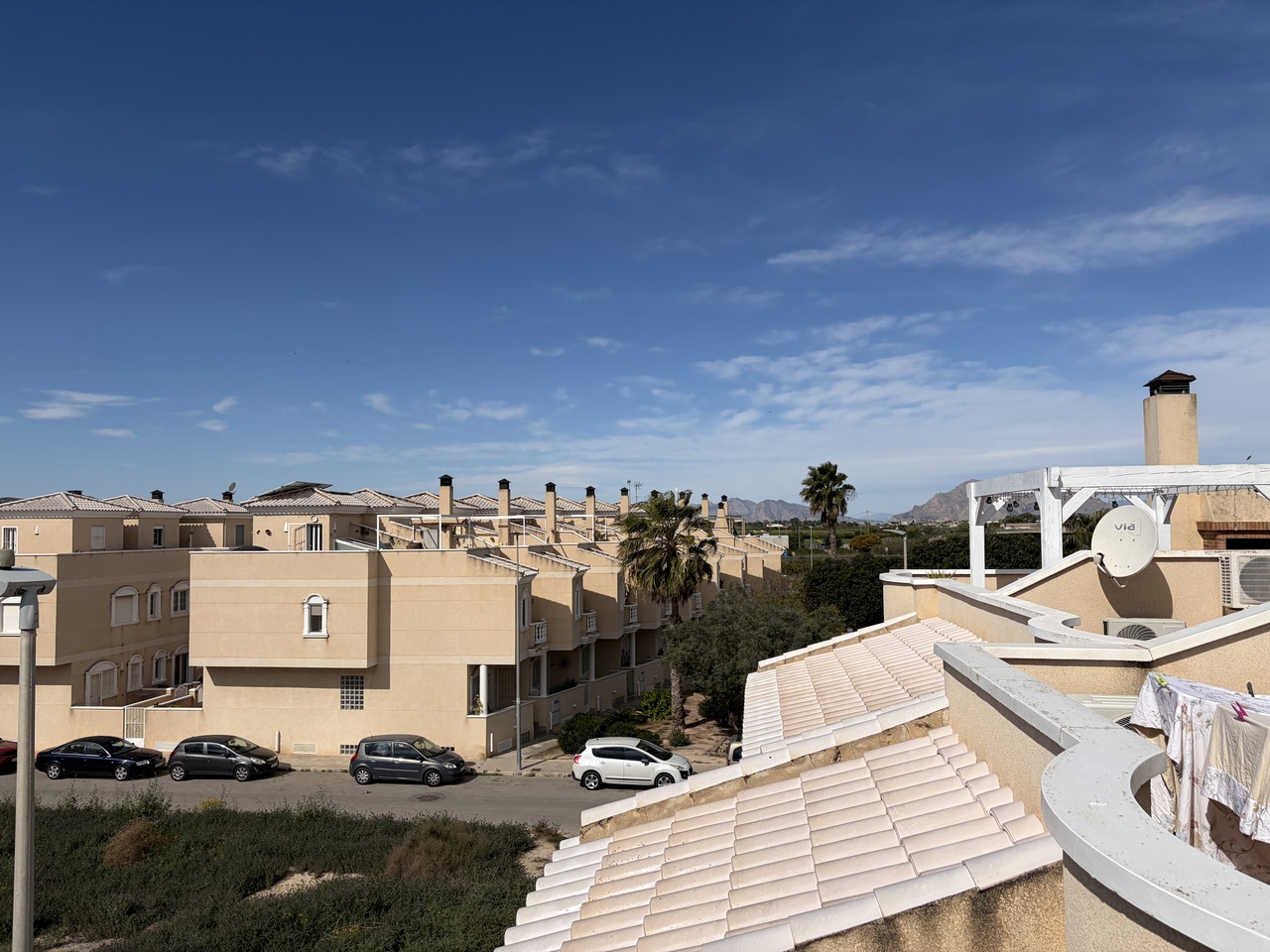 For sale - 3 Bedroom 3 Bathroom Town House in Heredades -  - Alicante