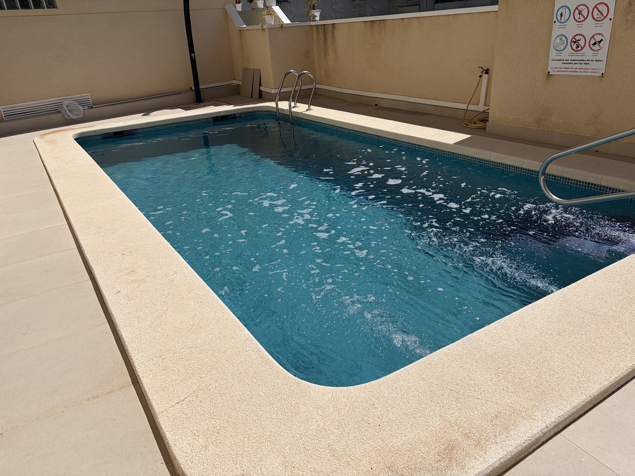 For sale - 3 Bedroom 3 Bathroom Town House in Heredades -  - Alicante