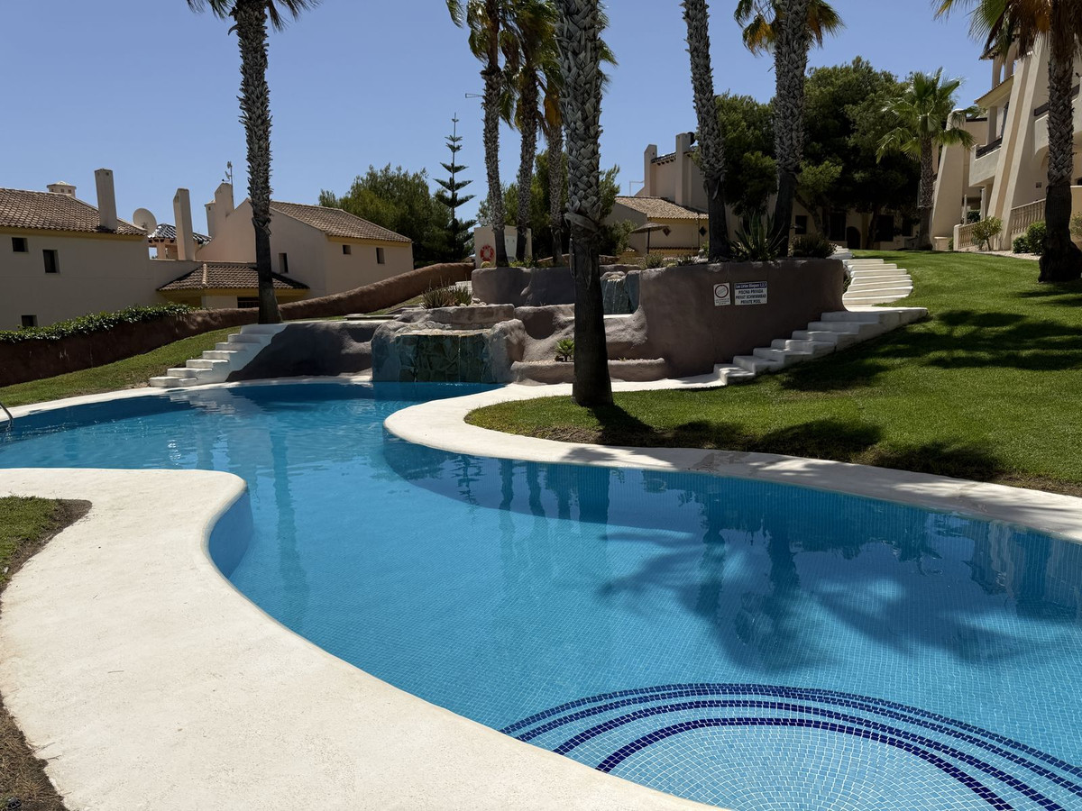 For sale - 2 Bedroom 2 Bathroom Apartment - Ground Floor Apartment in Orihuela - Las Ramblas Golf  - Alicante