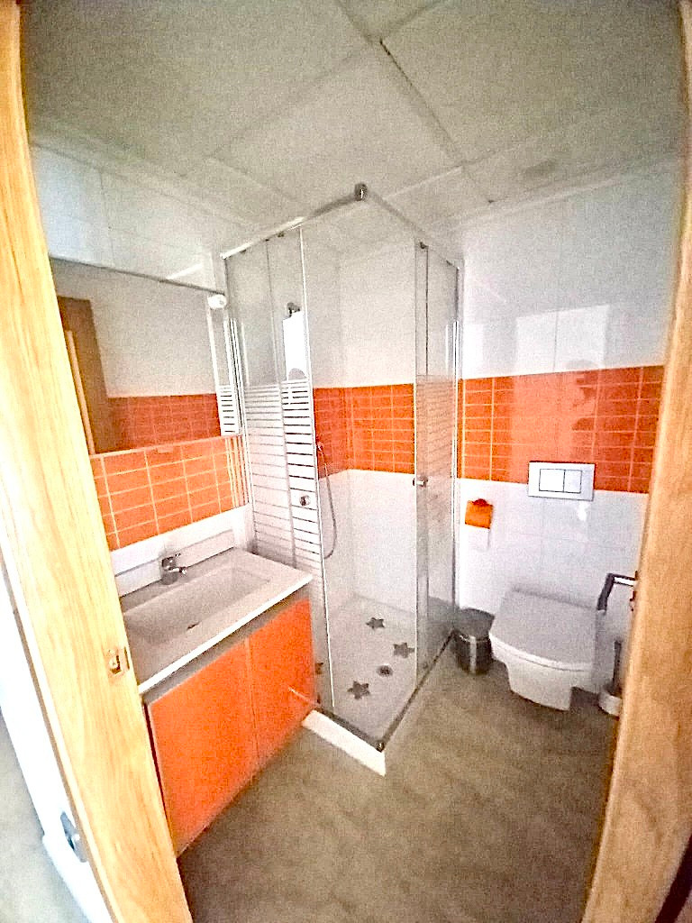 For sale - 3 Bedroom 2 Bathroom Apartment - Middle Floor Apartment in Almoradi - Almoradi Centro  - Alicante