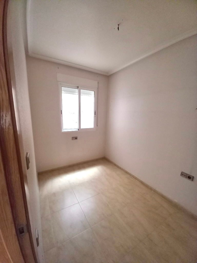 For sale - 3 Bedroom 2 Bathroom Apartment - Middle Floor Apartment in Almoradi - Almoradi Centro  - Alicante