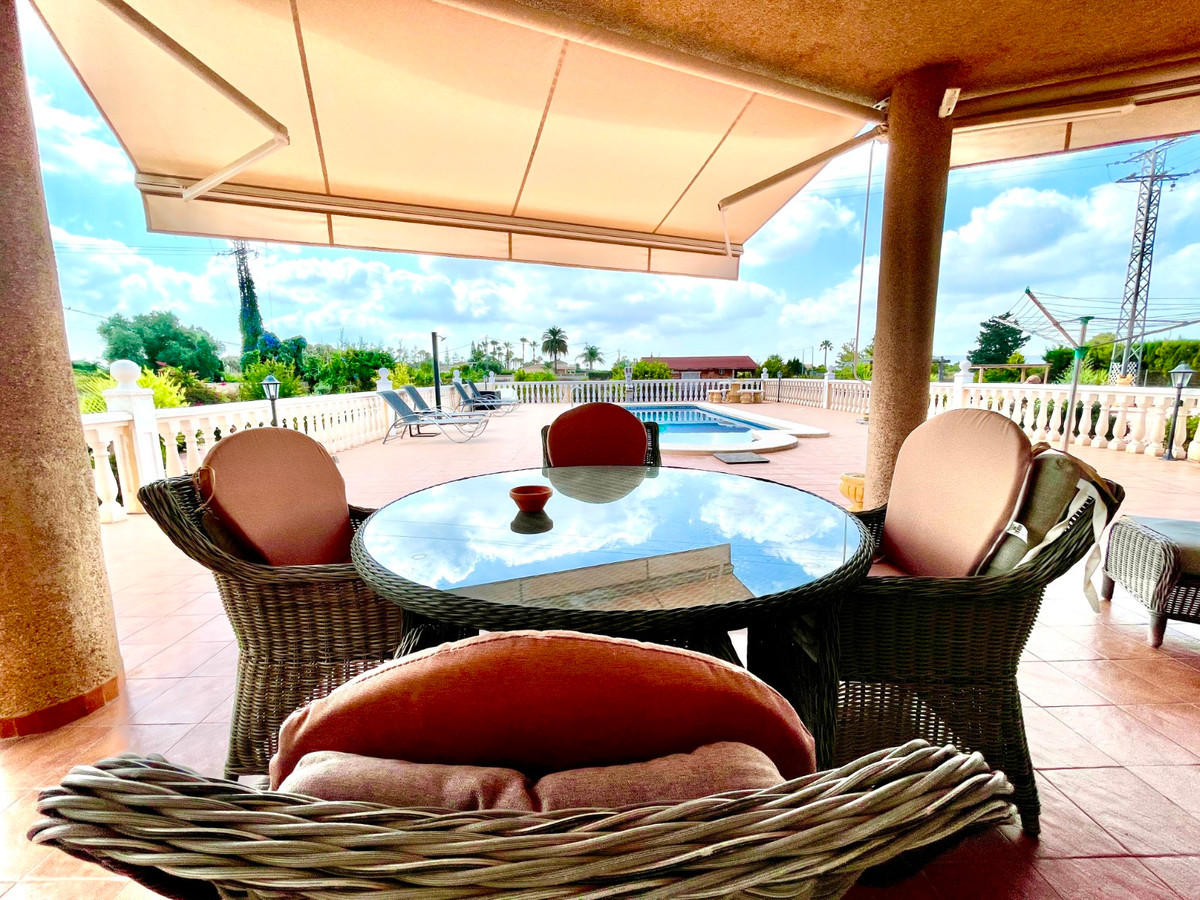 For sale - 3 Bedroom 2 Bathroom House - Detached Villa in Catral - Catral Centro  - Alicante