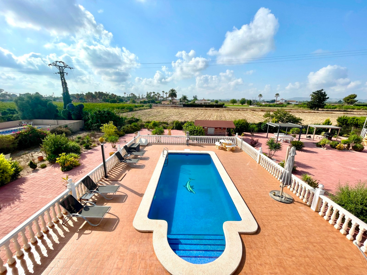 For sale - 3 Bedroom 2 Bathroom House - Detached Villa in Catral - Catral Centro  - Alicante