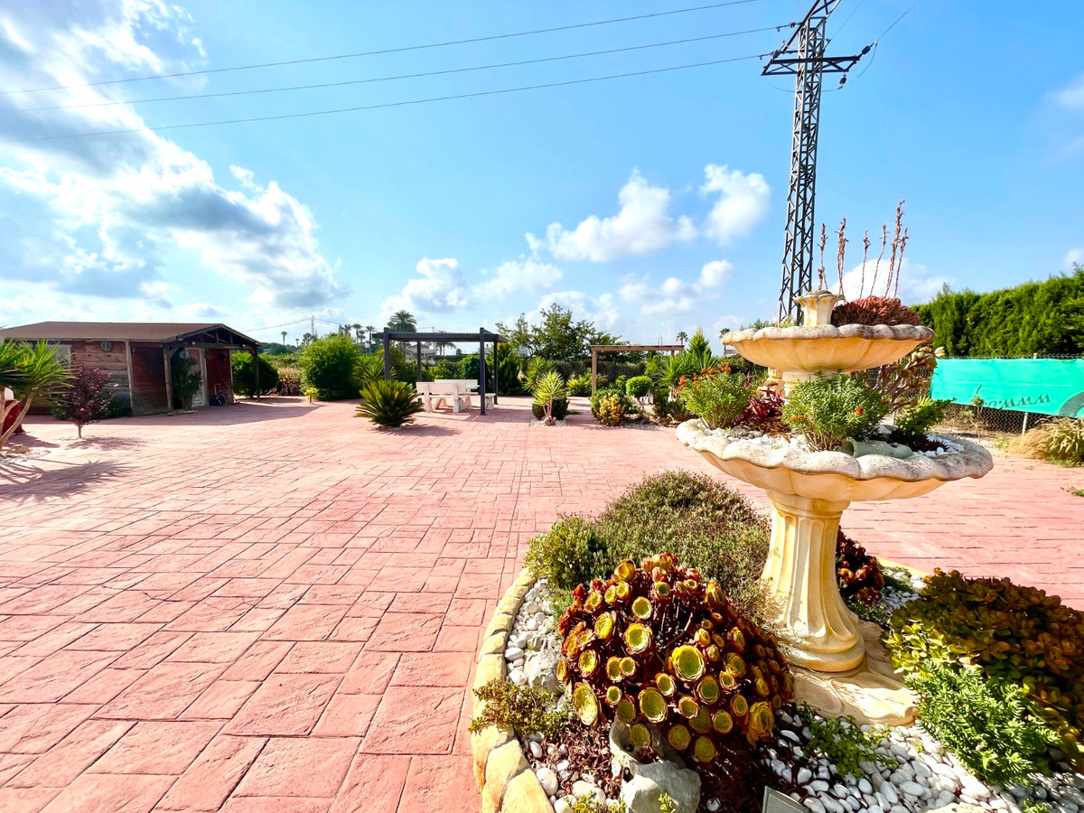 For sale - 3 Bedroom 2 Bathroom House - Detached Villa in Catral - Catral Centro  - Alicante