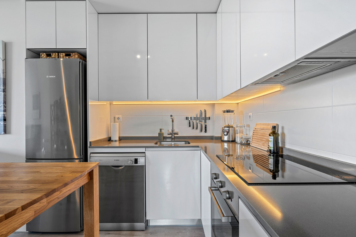 For sale - 3 Bedroom 2 Bathroom Apartment - Middle Floor Apartment in Orihuela - Villamartin  - Alicante