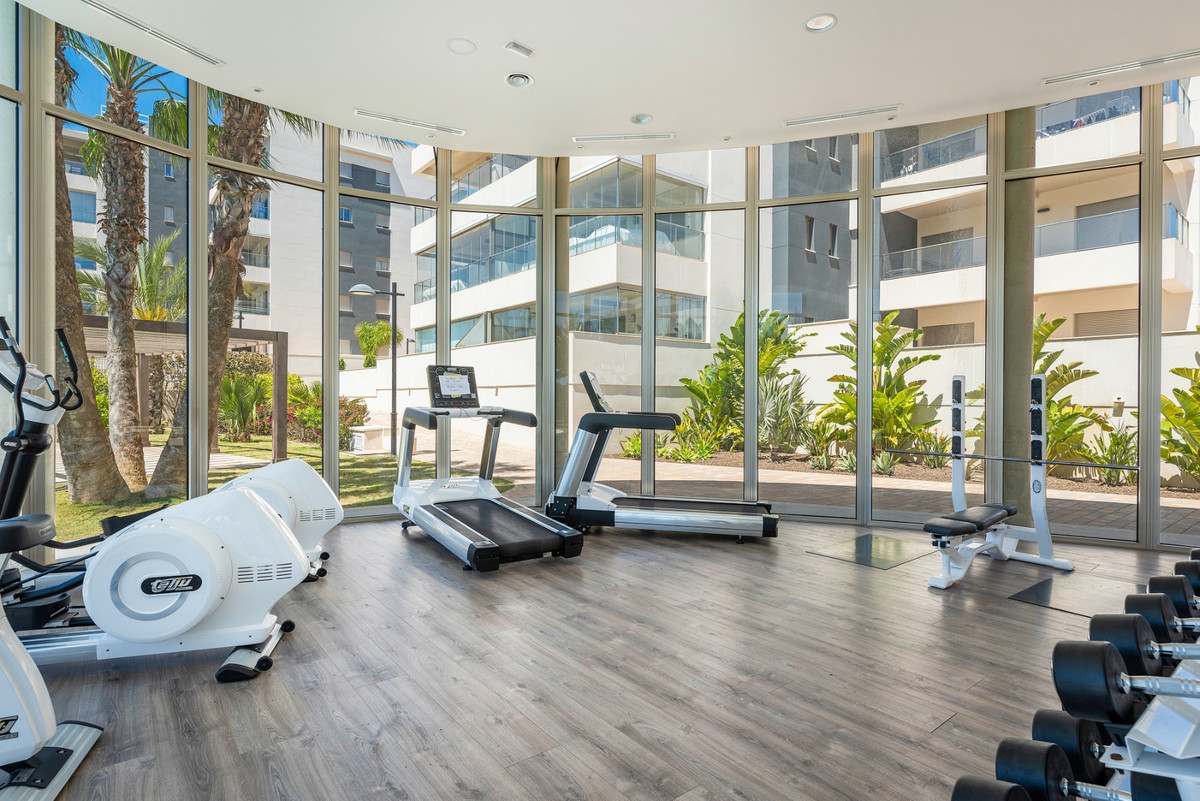 For sale - 3 Bedroom 2 Bathroom Apartment - Middle Floor Apartment in Orihuela - Villamartin  - Alicante