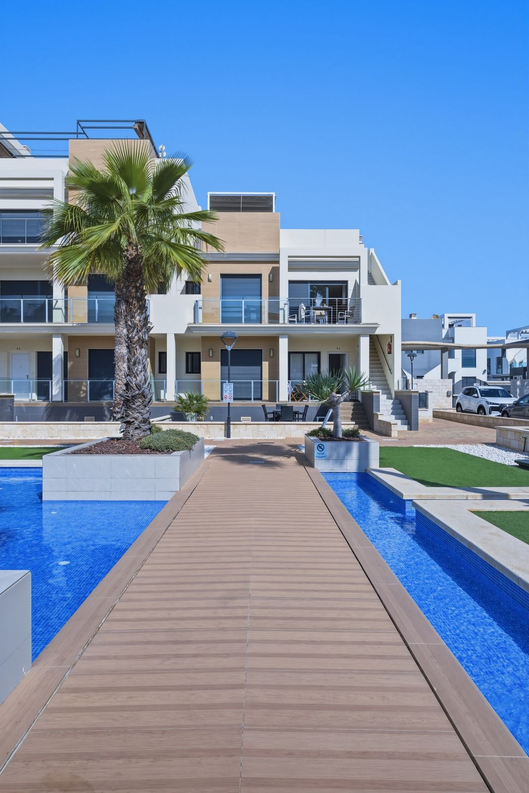 For sale - 2 Bedroom 2 Bathroom Apartment - Middle Floor Apartment in Orihuela - La Zenia  - Alicante