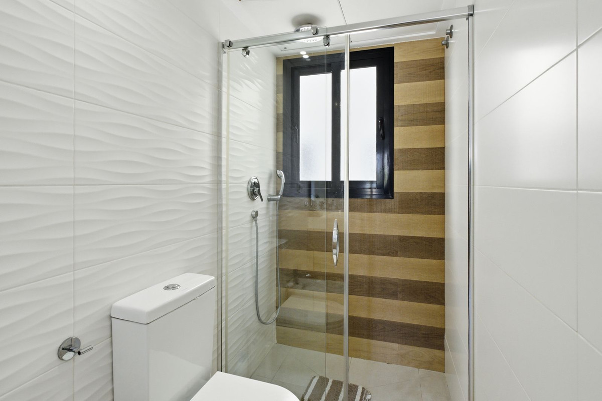 For sale - 2 Bedroom 2 Bathroom Apartment - Middle Floor Apartment in Orihuela - La Zenia  - Alicante