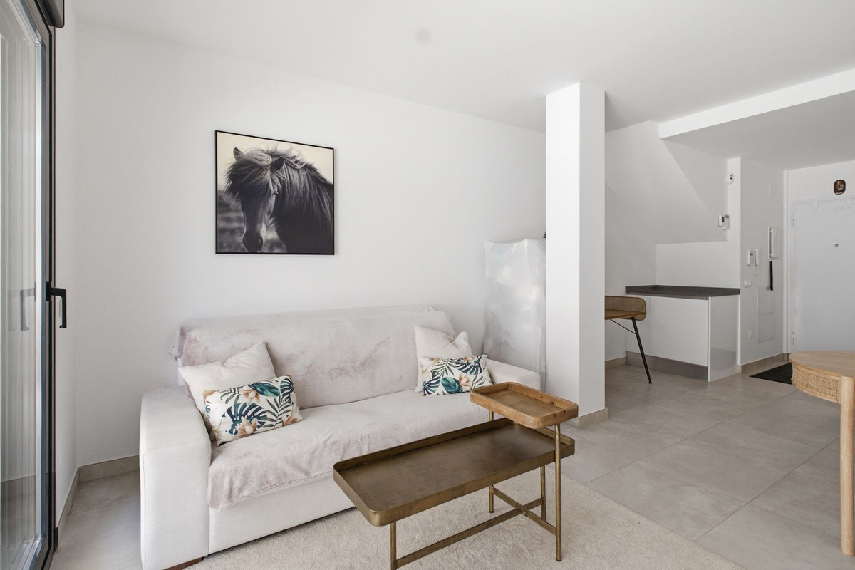For sale - 2 Bedroom 2 Bathroom Apartment - Ground Floor Apartment in Orihuela - Villamartin  - Alicante