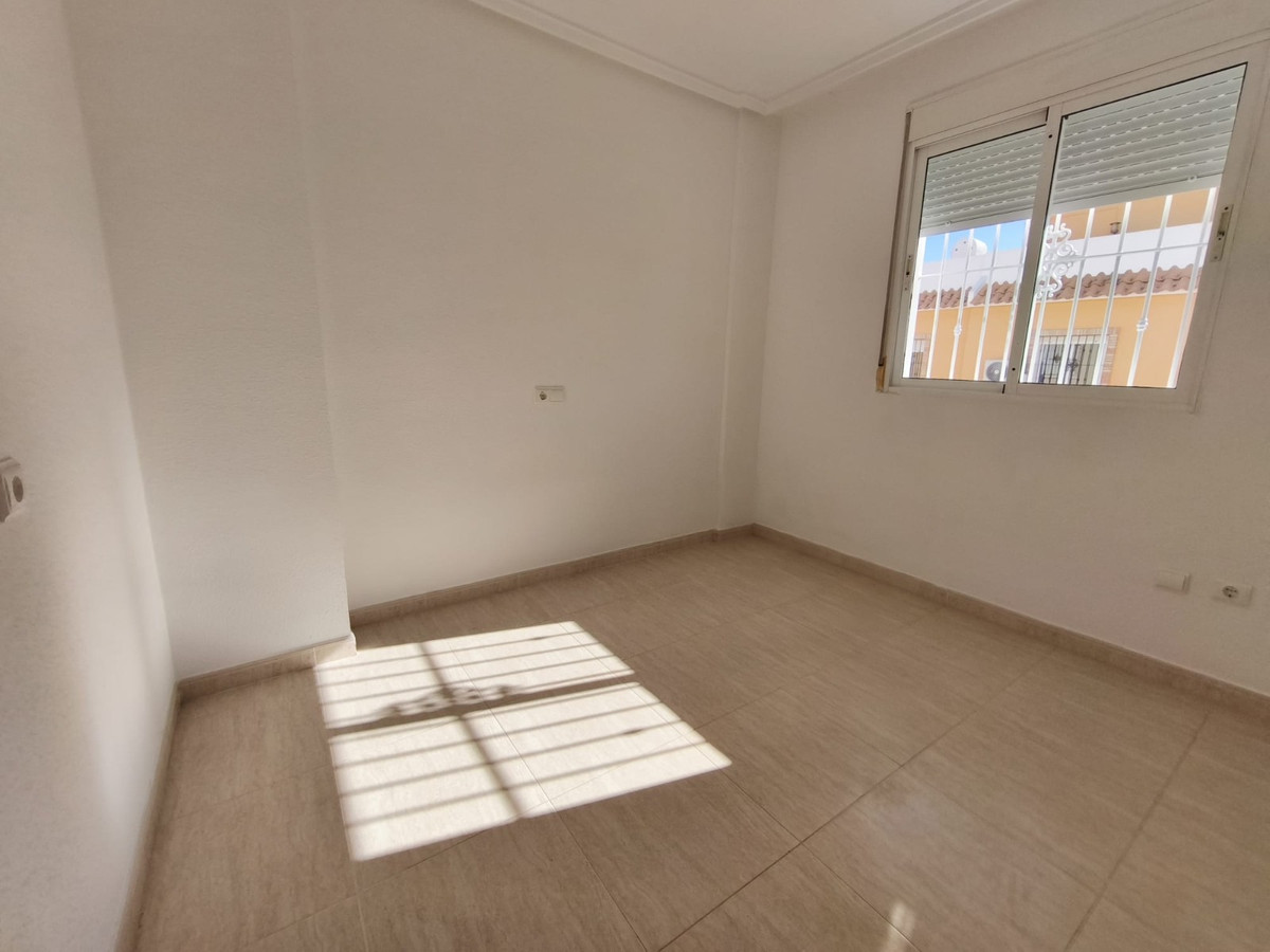 For sale - 3 Bedroom 2 Bathroom House - Detached Villa in Rojales - Rojales Centro  - Alicante