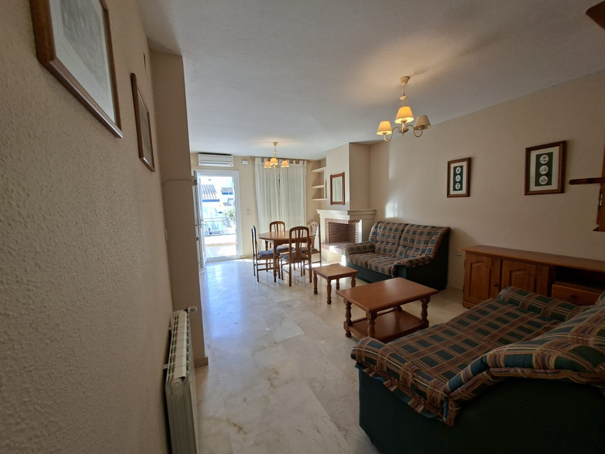 For sale - 2 Bedroom 1 Bathroom House - Detached Villa in Orihuela - Villamartin  - Alicante