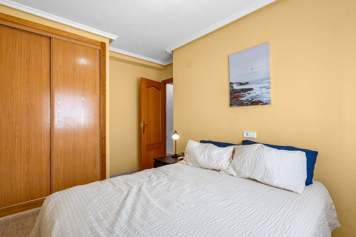 For sale - 3 Bedroom 3 Bathroom House - Detached Villa in Santa Pola - Gran Alacant  - Alicante