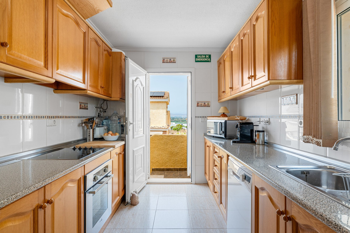 For sale - 3 Bedroom 3 Bathroom House - Detached Villa in Santa Pola - Gran Alacant  - Alicante