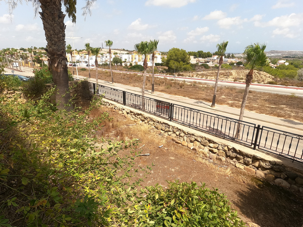 For sale - 2 Bedroom 2 Bathroom Apartment - Ground Floor Apartment in Algorfa - La Finca Golf  - Alicante