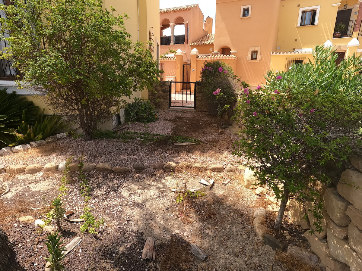 For sale - 2 Bedroom 2 Bathroom Apartment - Ground Floor Apartment in Algorfa - La Finca Golf  - Alicante