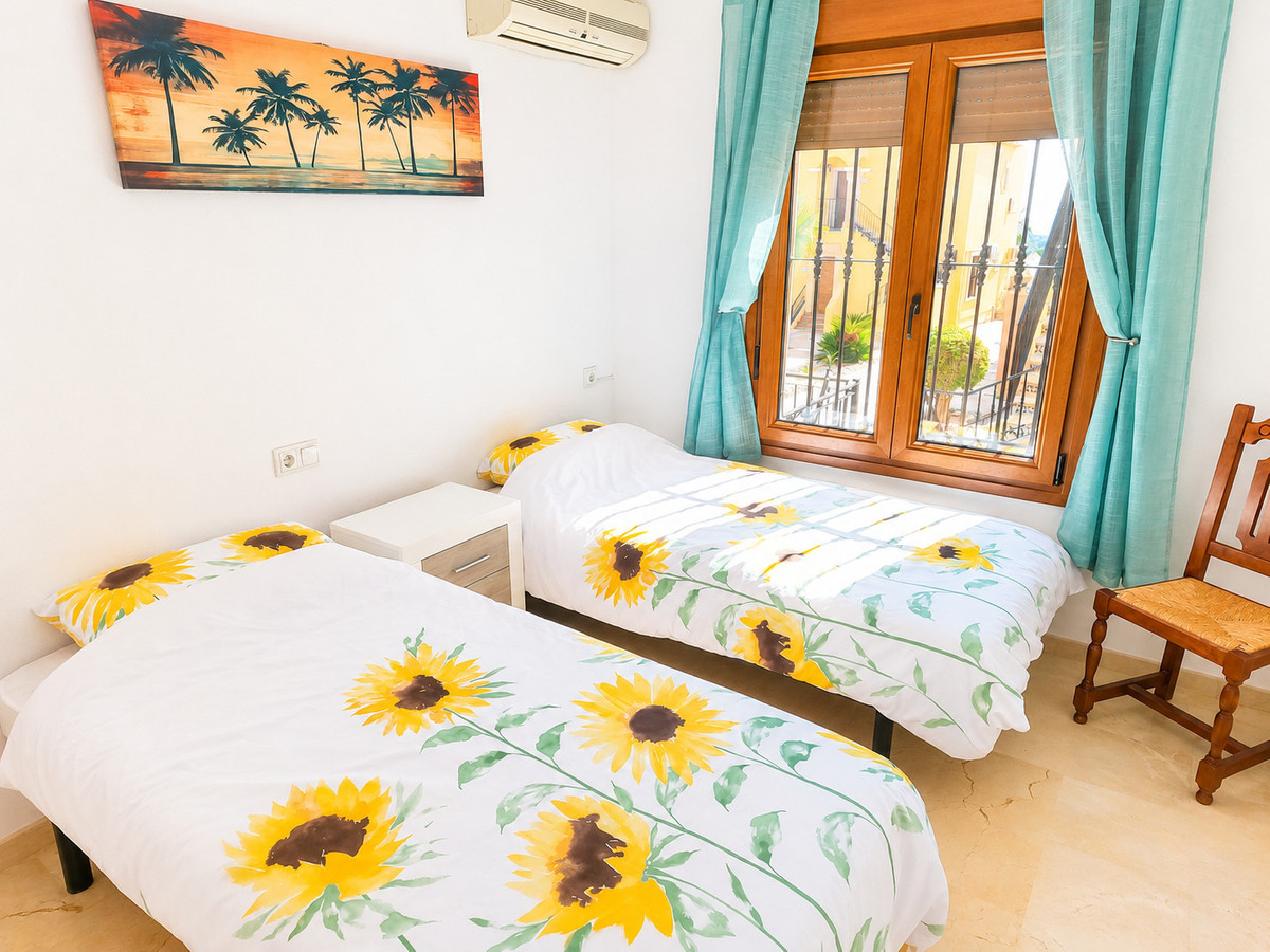 For sale - 3 Bedroom 2 Bathroom House - Townhouse in Algorfa - La Finca Golf  - Alicante