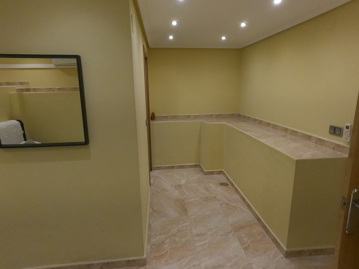 For sale - 5 Bedroom 4 Bathroom House - Detached Villa in Algorfa - Algorfa Centro  - Alicante
