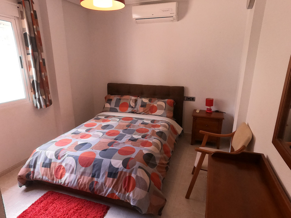 For sale - 5 Bedroom 4 Bathroom House - Detached Villa in Algorfa - Algorfa Centro  - Alicante