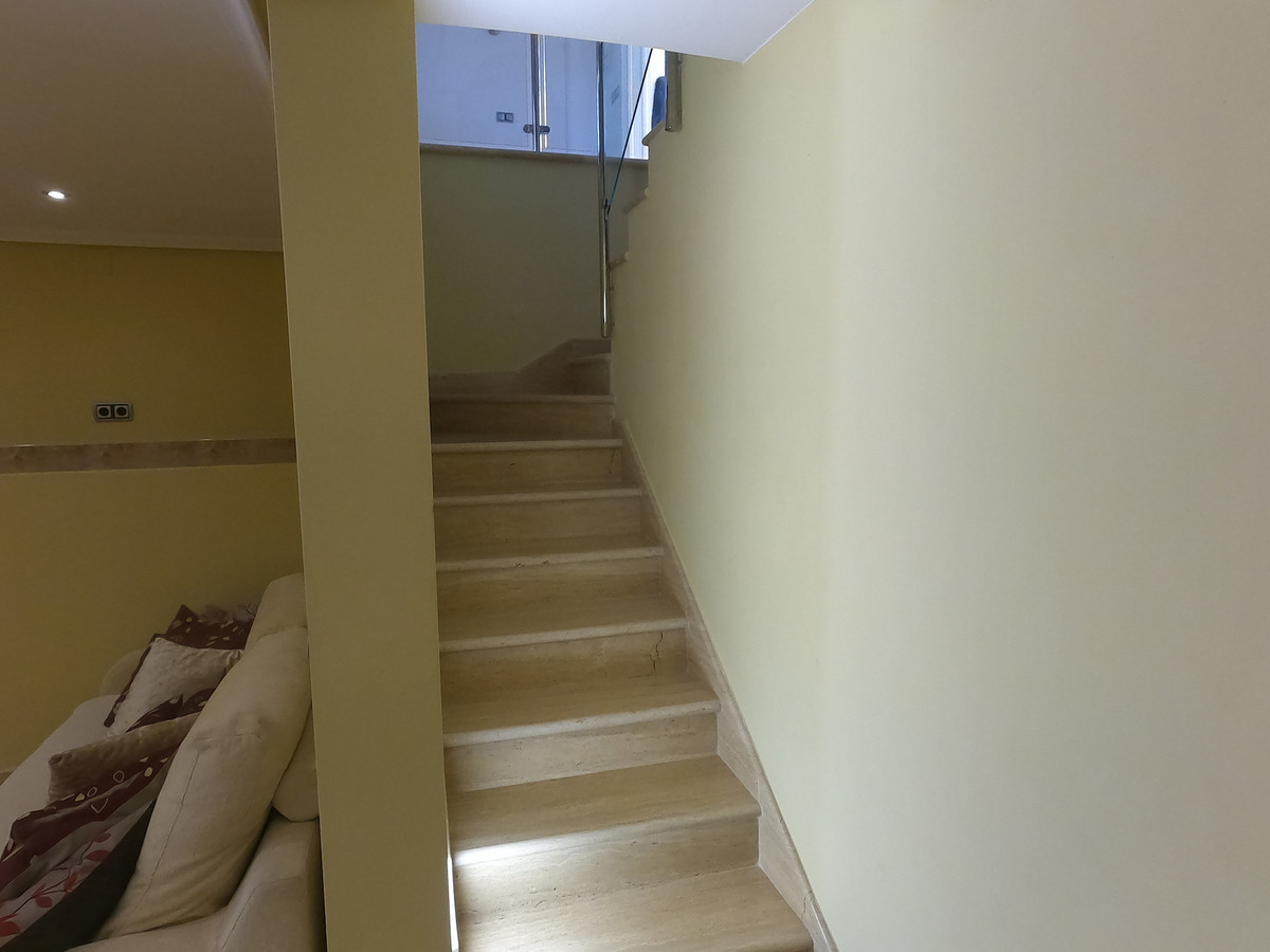 For sale - 5 Bedroom 4 Bathroom House - Detached Villa in Algorfa - Algorfa Centro  - Alicante