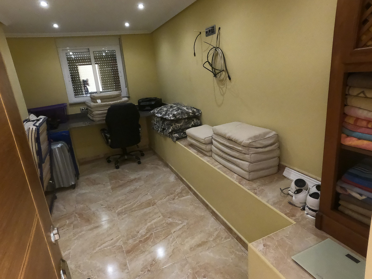 For sale - 5 Bedroom 4 Bathroom House - Detached Villa in Algorfa - Algorfa Centro  - Alicante