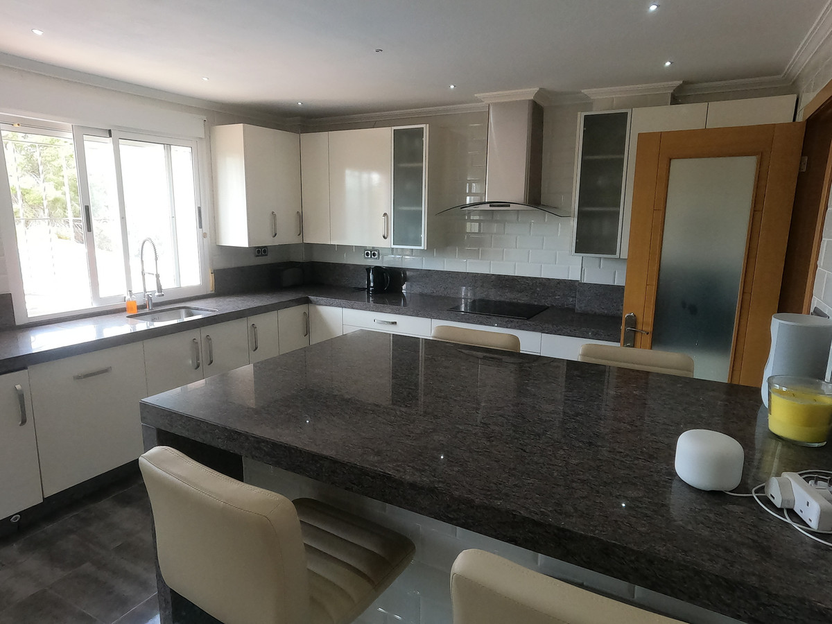 For sale - 5 Bedroom 4 Bathroom House - Detached Villa in Algorfa - Algorfa Centro  - Alicante