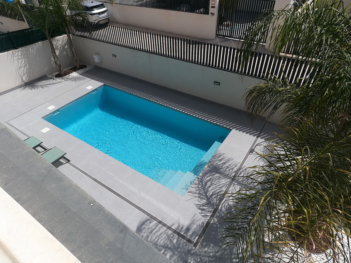 For sale - 5 Bedroom 4 Bathroom House - Detached Villa in Algorfa - La Finca Golf  - Alicante