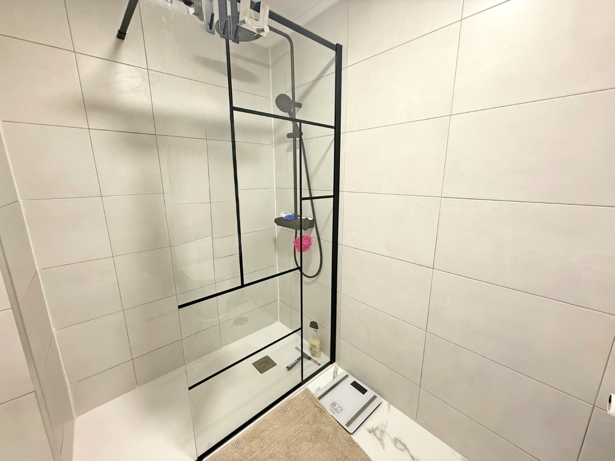 For sale - 2 Bedroom 2 Bathroom Apartment - Ground Floor Apartment in Orihuela - Punta Prima  - Alicante