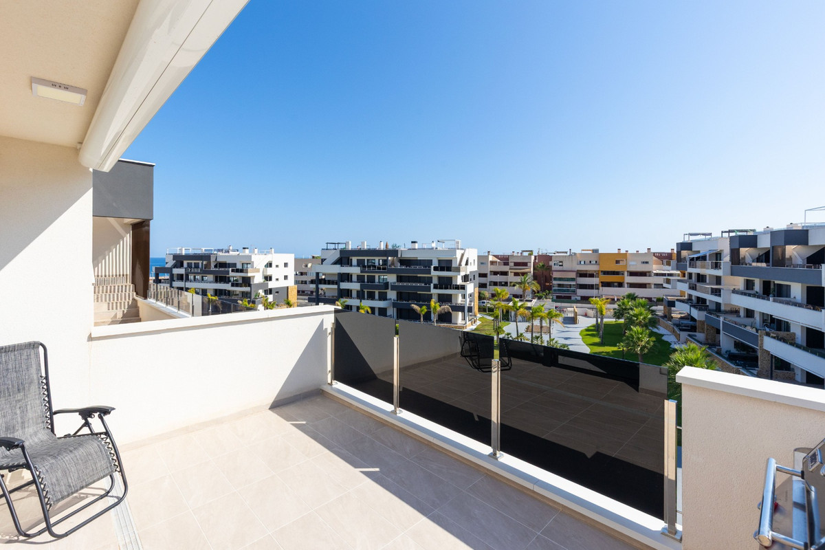 For sale - 2 Bedroom 2 Bathroom Apartment - Penthouse in Orihuela - Playa Flamenca  - Alicante