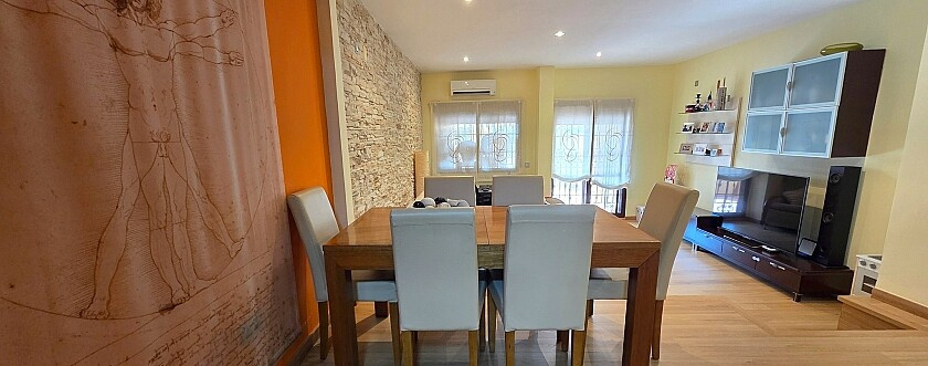 For sale - 3 Bedroom 2 Bathroom House - Townhouse in Torrevieja - La Mata  - Alicante