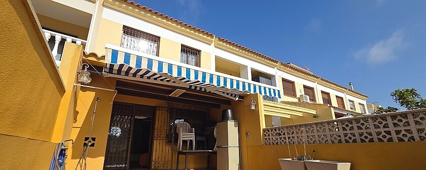 For sale - 3 Bedroom 2 Bathroom House - Townhouse in Torrevieja - La Mata  - Alicante