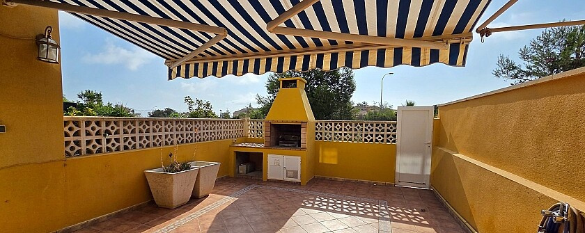 For sale - 3 Bedroom 2 Bathroom House - Townhouse in Torrevieja - La Mata  - Alicante
