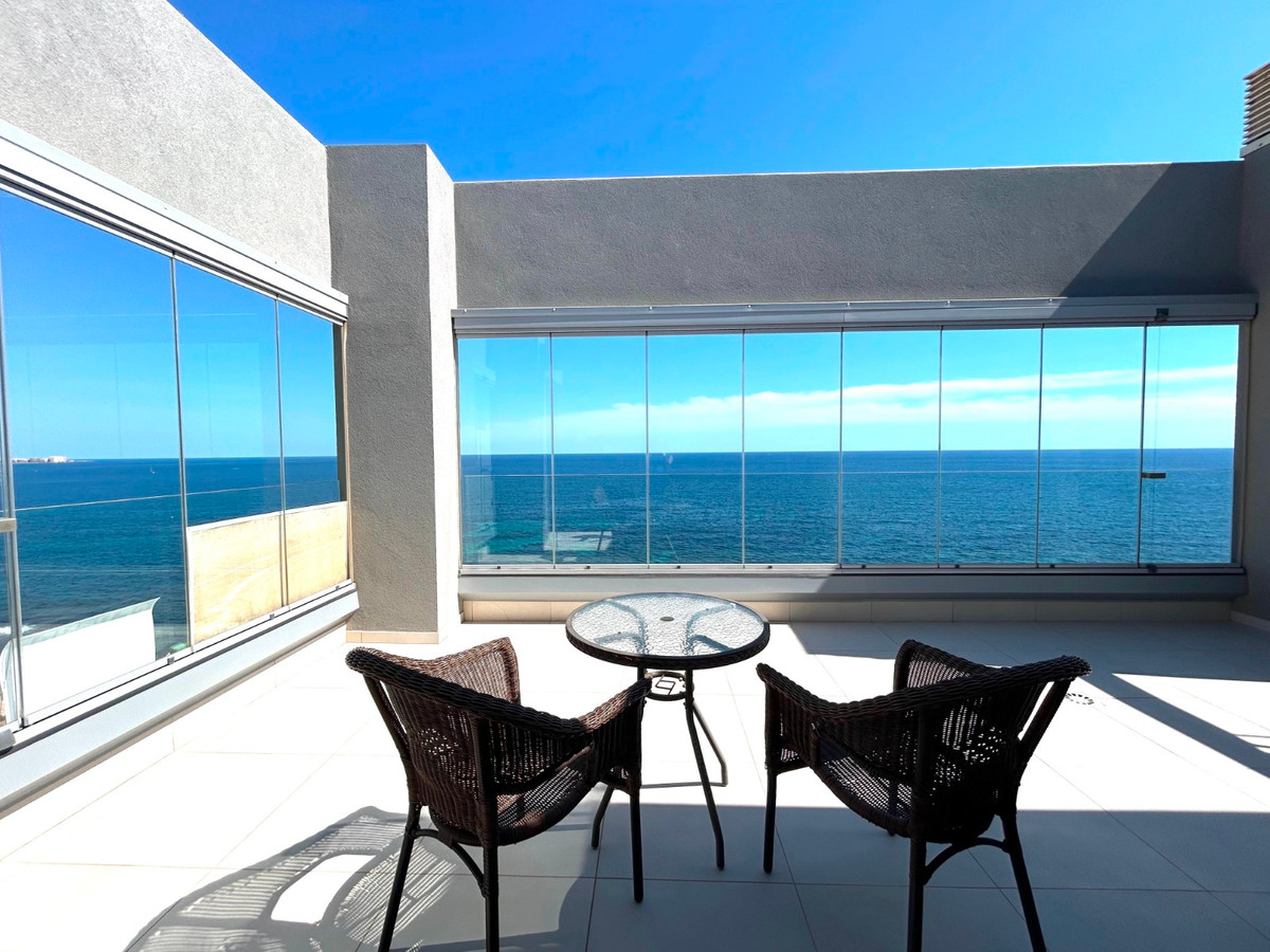 For sale - 3 Bedroom 2 Bathroom Apartment - Penthouse in Orihuela - Punta Prima  - Alicante