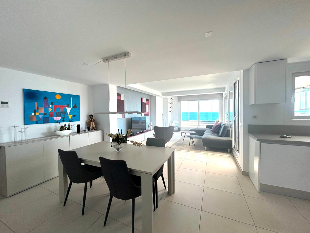 For sale - 3 Bedroom 2 Bathroom Apartment - Penthouse in Orihuela - Punta Prima  - Alicante