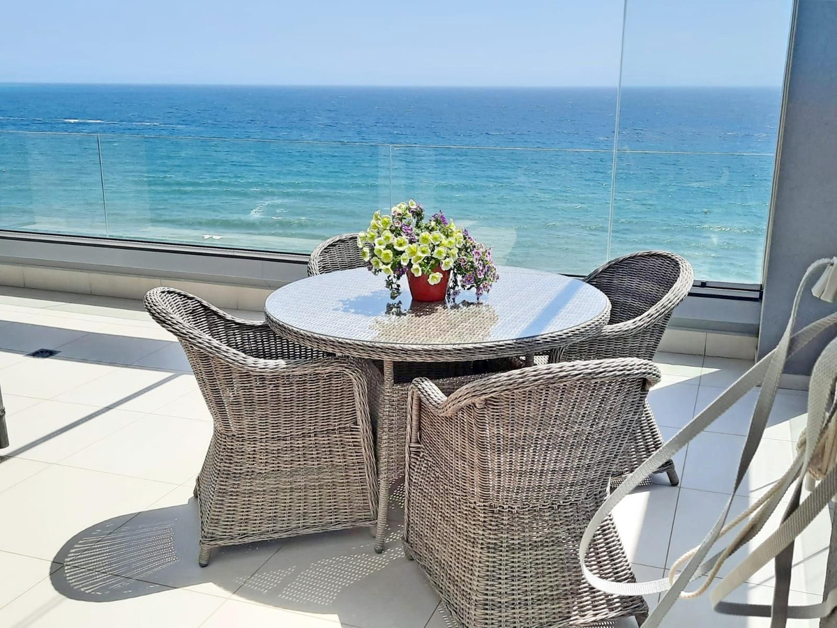 For sale - 3 Bedroom 2 Bathroom Apartment - Penthouse in Orihuela - Punta Prima  - Alicante