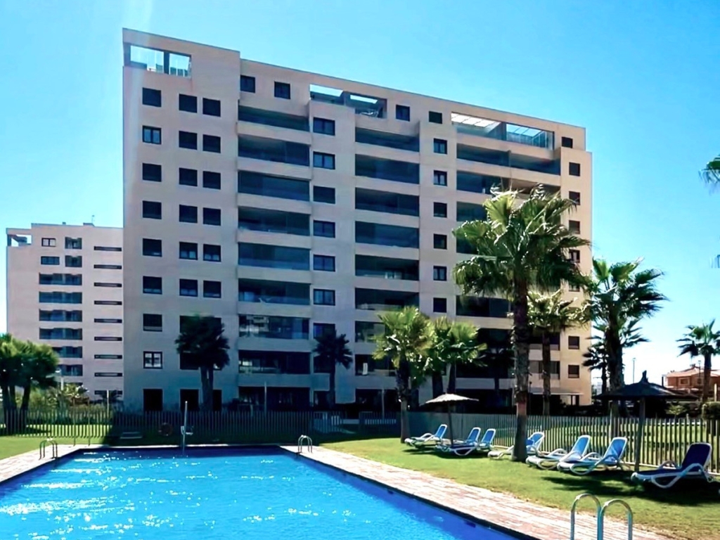 3 Bedroom 2 Bathroom Apartment - Penthouse in Orihuela