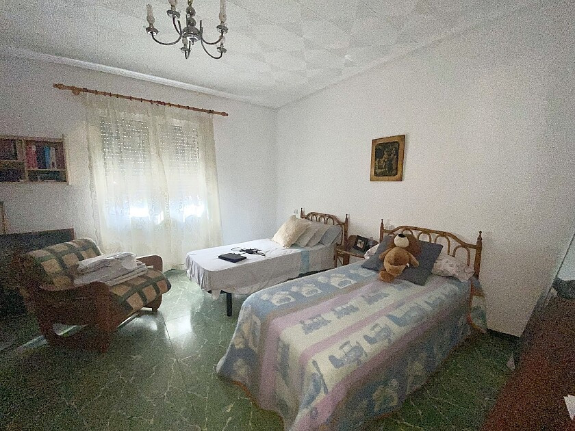 For sale - 4 Bedroom 3 Bathroom House - Detached Villa in Crevillente - Crevillent - Crevillente - Crevillent Centro  - Alicante