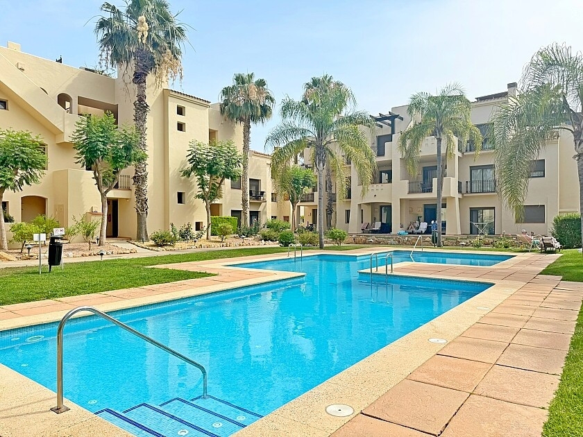 3 Bedroom 2 Bathroom Apartment - Middle Floor Apartment in San Javier