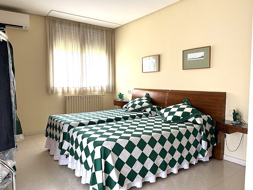 For sale - 4 Bedroom 5 Bathroom House - Detached Villa in Orihuela - Dehesa de Campoamor  - Alicante