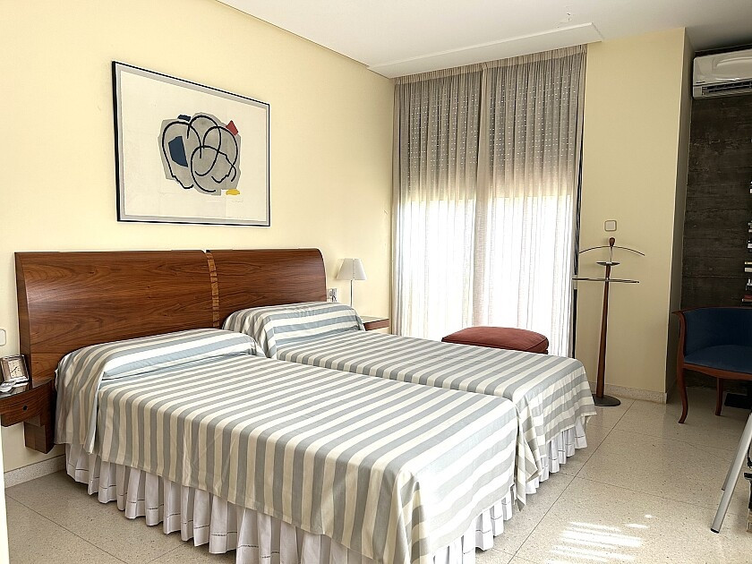 For sale - 4 Bedroom 5 Bathroom House - Detached Villa in Orihuela - Dehesa de Campoamor  - Alicante