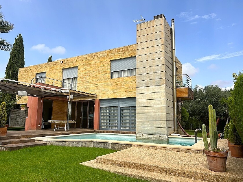 4 Bedroom 5 Bathroom House - Detached Villa in Orihuela